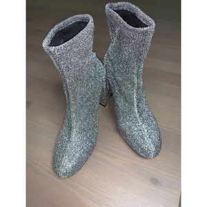 MICHAEL KORS MANDY GLITTER STRETCH KNIT ANKLE BOOTS✨